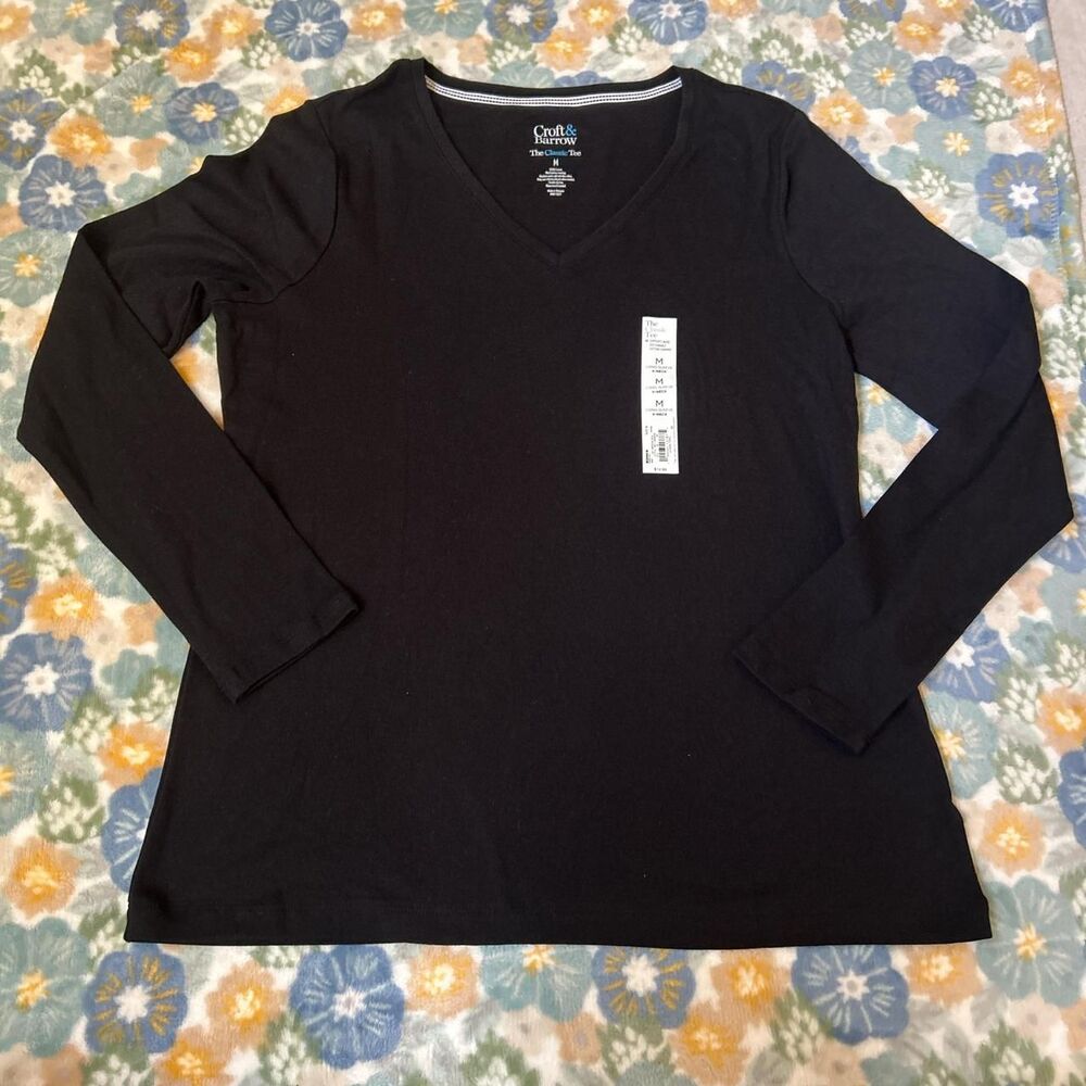 Craft & Barrow the classic tee Black long sleeve V-neck shirt women's medium